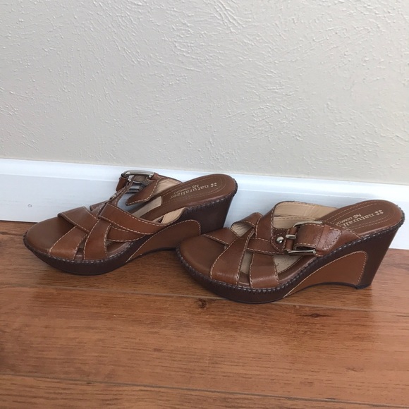 Naturalizer Wedge Sandals - Picture 3 of 7